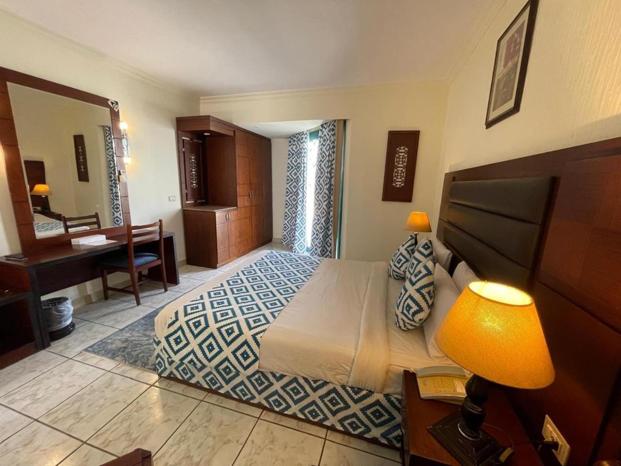 Sharm Holiday Resort 외부 사진
